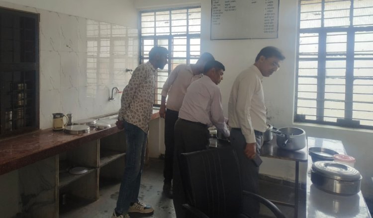 प्राधिकरण सचिव भाटी ने किया बाल गृहों का आकस्मिक निरीक्षण