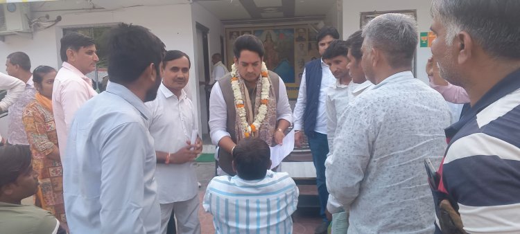 दिव्यांगों ने कैबिनेट मंत्री गहलोत से की रोजगार की मांग सौंपा ज्ञापन