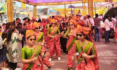 चेटीचण्ड महोत्सव पर शोभायात्रा निकाली           