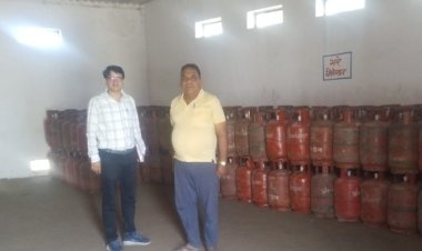 घरेलू गैस सिलेण्डरों का व्यावसायिक उपयोग किये जाने पर 5 सिलेण्डर जब्त’’*