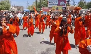 जालोर में रामनवमी पर निकली शोभायात्रा