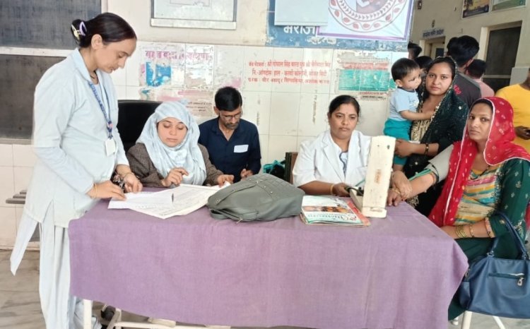 प्रधानमंत्री सुरक्षित मातृत्व शिविर के तहत् 09 गर्भवती महिलाओ की निशुल्क जांच