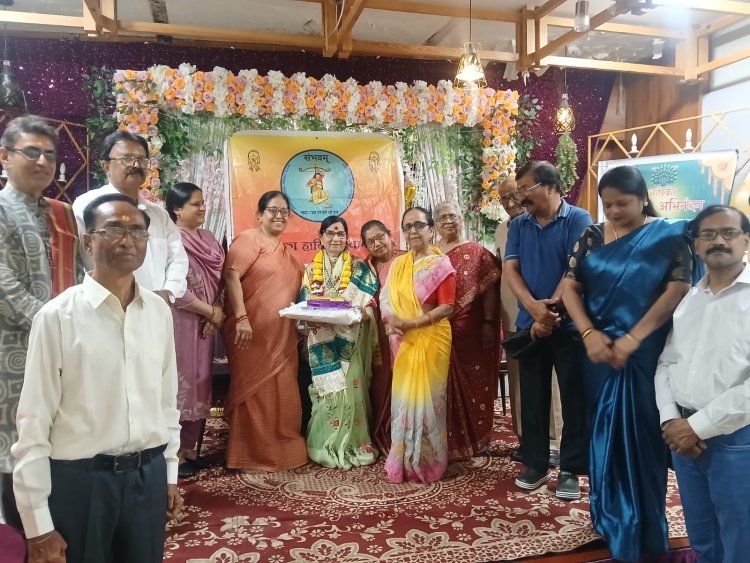 राजस्थानी भाषा की पहली महिला उपन्यासकार आगरा में सम्मानित 