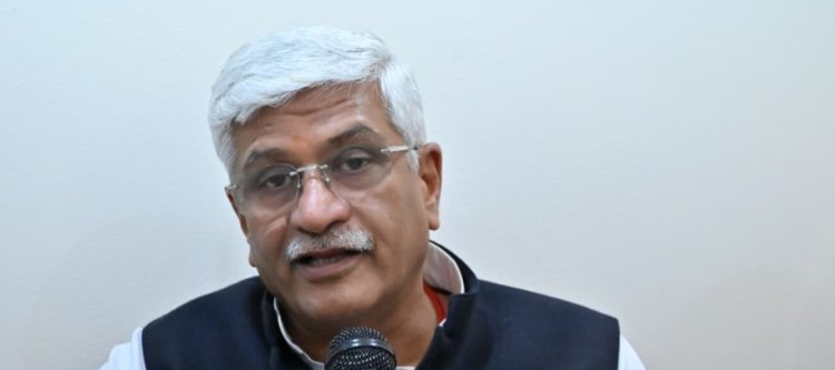 गैस संकट पर कांग्रेस फैला रही भ्रम : शेखावत