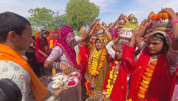 सवराड़ में कलश यात्रा के साथ चैत्र नवरात्रा स्थापित