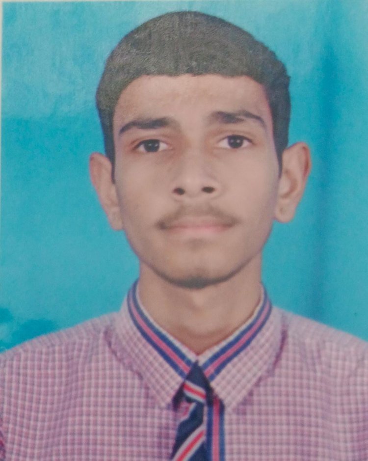 विजय आदर्श माध्यमिक विद्यालय के छात्र नरेंद्र पवार ने प्राप्त किए 95.50 अंक