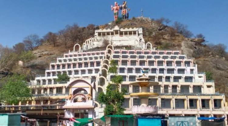 खेतलाजी के जयकारों और ढोल नगाड़ों के साथ रवाना हुआ पैदल संघ*