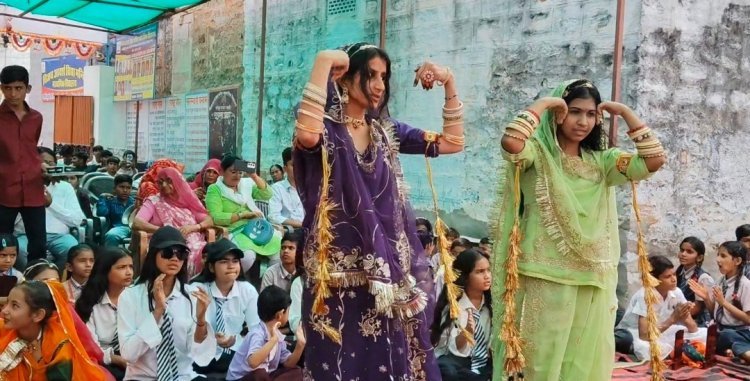 विजय आदर्श विद्या मंदिर माध्यमिक विद्यालय में सुरीलो राजस्थान सांस्कृतिक कार्यक्रम आयोजित