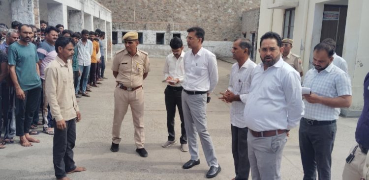 जिला एवं सेशन न्यायाधीश ने किया जिला कारागृह का निरीक्षण’