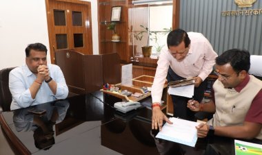 जिला कलक्टर डॉ गोस्वामी ने कार्यभार ग्रहण किया*