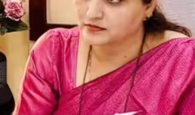 रूपाली चाकणकर महिला आयोग अध्यक्ष पद से इस्तीफा क्यों दिया