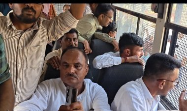 लोकतंत्र के चौथे स्तंभ पर प्रहार के विरोध में IFWJ का ‘हल्ला बोल’,