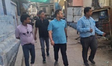 नई सड़क से ब्रह्मपुरी की सकरी गालियों तक सफाई व्यवस्था लिया जायजा  रोजाना की गंदगी से अटे पड़े रहते हैं क्षेत्र