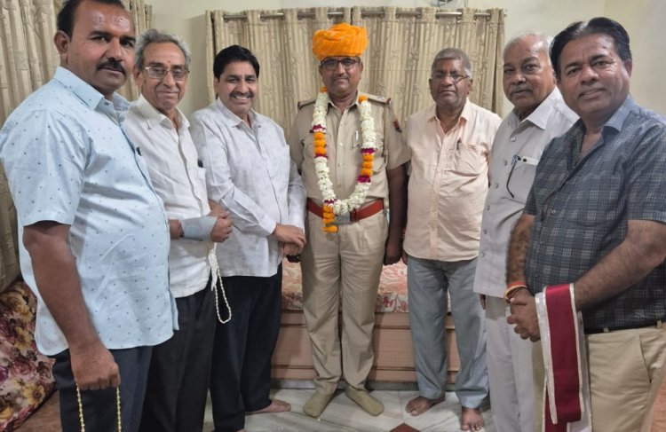 सहायक उपनिरीक्षक बने शर्मा का हुआ स्वागत