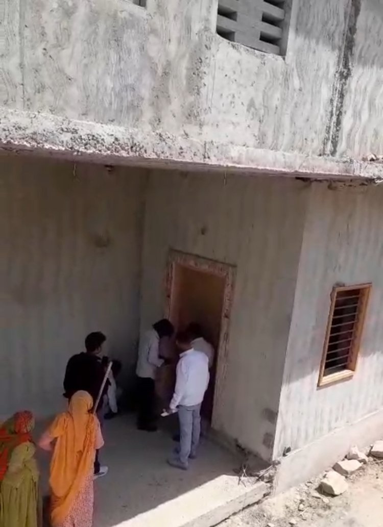 कोर्ट आदेश की अवहेलना पर मकान जब्त