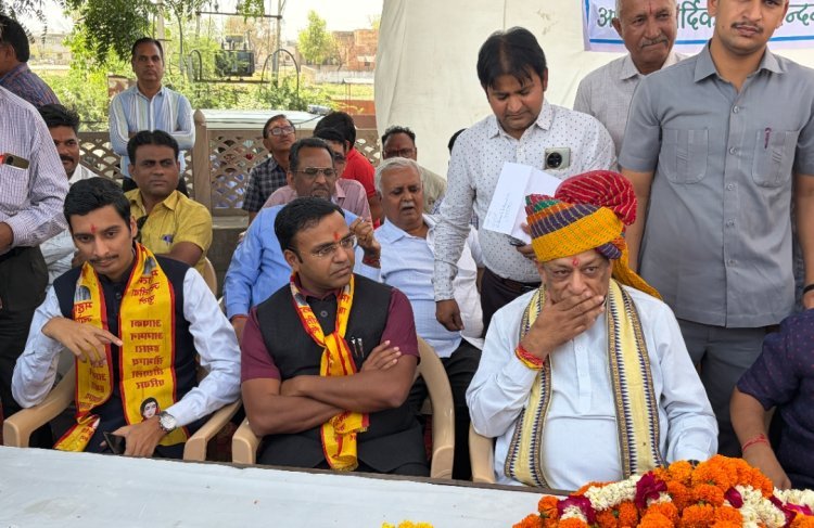 ज्योतिबा फुले जयंती पर कैबिनेट मंत्री कुमावत ने किया माल्यार्पण*