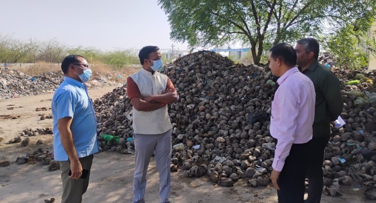 जिला कलेक्टर ने नगर निगम कचरा प्लांट का किया निरीक्षण*