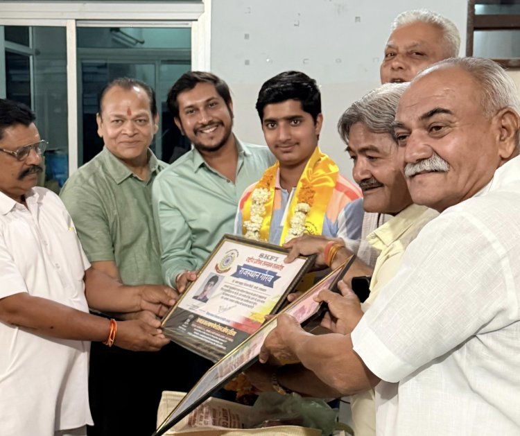 डॉक्टर व्यास राजस्थान गौरव अवार्ड से हुए सम्मानित 