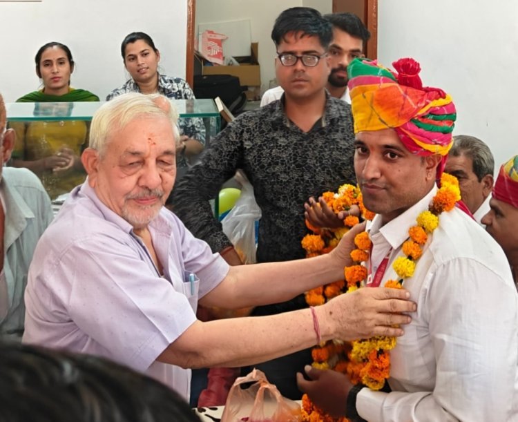 दुनिया के लिए आदेश राम का व कर्मचारी के लिए राज का -- पहाड़िया 