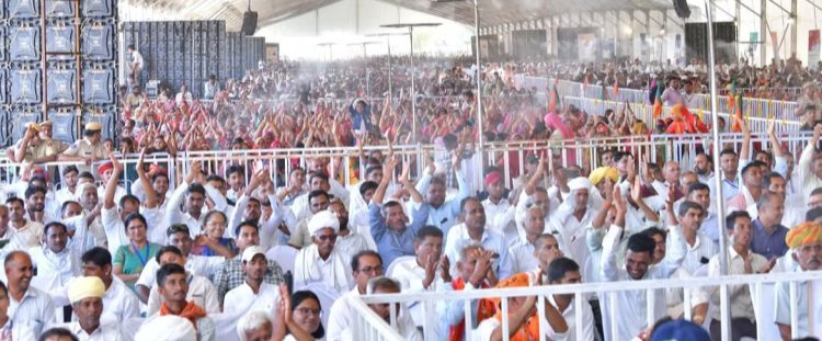 मुख्यमंत्री ने विकास 41कार्यों का किया शिलान्यास व 70 कार्यों का किया लोकार्पण 