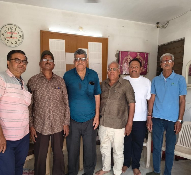 कार्यकारिणी ने लिए अहम फैसले कार्यकारी अध्य्क्ष बने व्यास           