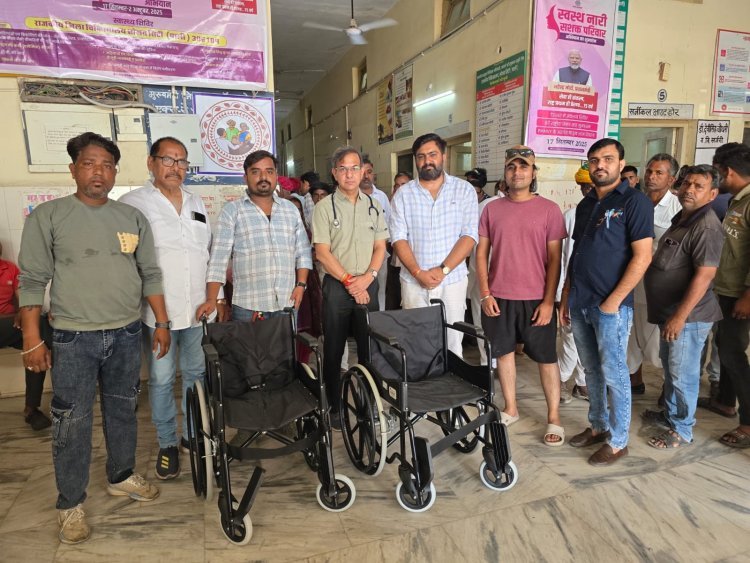 भामाशाह ने की जरूरतमंदों के लिए आठ व्हील चेयर भेंट