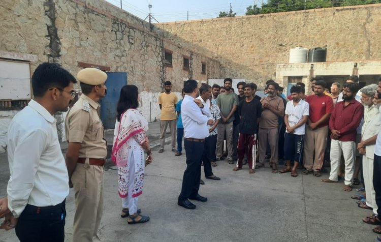 जिला एवं सेशन न्यायाधीश ने किया जिला कारागृह का निरीक्षण’