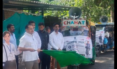 स्व-गणना कार्यक्रम के प्रचार के लिए टैक्सियों व ऑटो टिप्परों को दिखाई हरी झंडी*