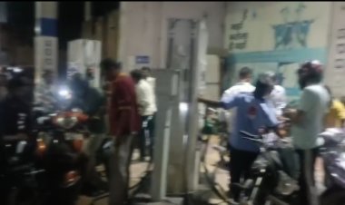 जोधपुर में पेट्रोल पंपों पर उमड़ी भीड़, डीजल-पेट्रोल के लिए लगी लंबी कतारें*