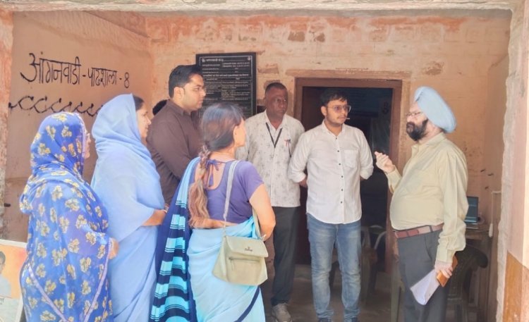विशेष  चिकित्सा कैम्पों का निरीक्षण