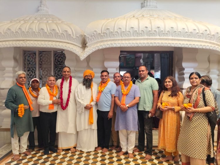मंदिर दर्शन सनातनधर्म संस्कृति रक्षा संकल्प सभा का कार्यक्रम आयोजित   महंत डॉ नानक दास जी महाराज का रहा विशेष सानिध्य 