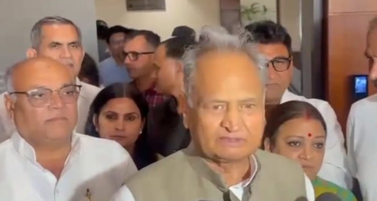 नीट पेपर लीक मामले में भाजपा पर बरसे अशोक गहलोत