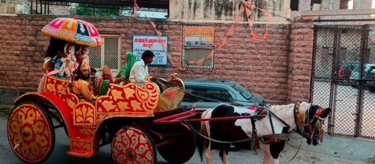 राधा कृष्ण प्रतिमाओ प्राण प्रतिष्ठा उत्सव पर निकली जलयात्रा