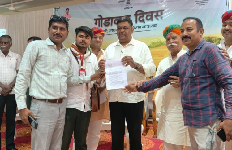 आईएफडब्ल्यूजे संगठन ने वन मंत्री को सौंपा ज्ञापन