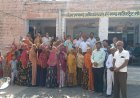 जलदाय विभाग के खिलाफ फूटा गुस्सा   महिलाओं ने किया उपखंड कार्यालय पर उग्र प्रदर्शन फोड़े मटके