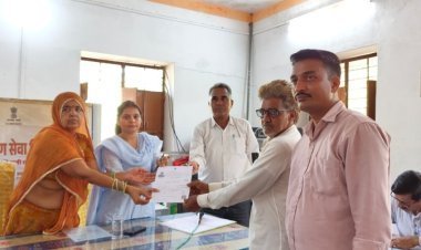 ग्रामीण शिविरों में हो रहे ग्रामीणजनों की समस्या का समाधान हो रहे अनेक कार्य*