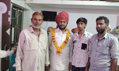मक्का मदीना की पवित्र यात्रा उमराह पर जाने वाले जायरीनों का किया स्वागत 