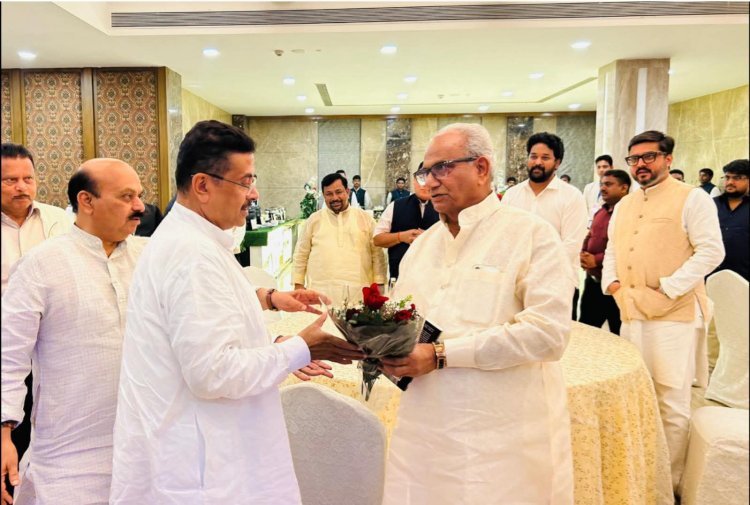 सांसद गहलोत की पश्चिम बंगाल के मुख्यमंत्री शुभेंदु अधिकारी से मुलाकात