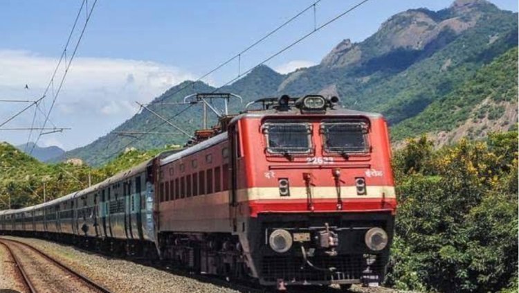 रेल पटरियों पर पत्थर रख रेल संचालन बाधित करने के मामले में दो बाल किशोर पकड़े*