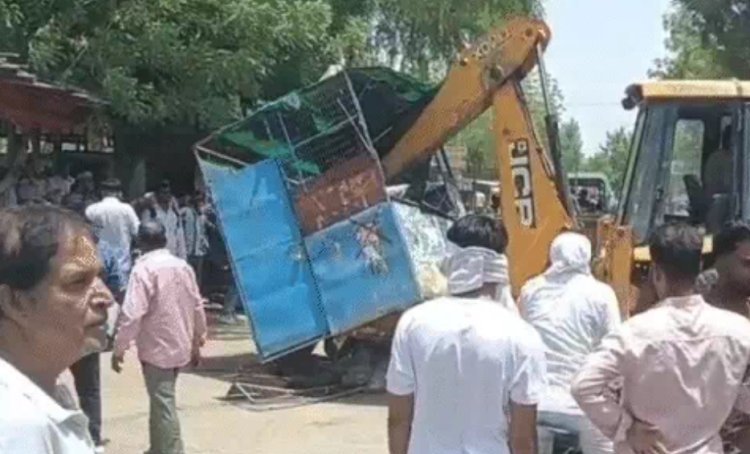कुड़ी हाऊसिंग क्षेत्र में हटाया अतिक्रमण   