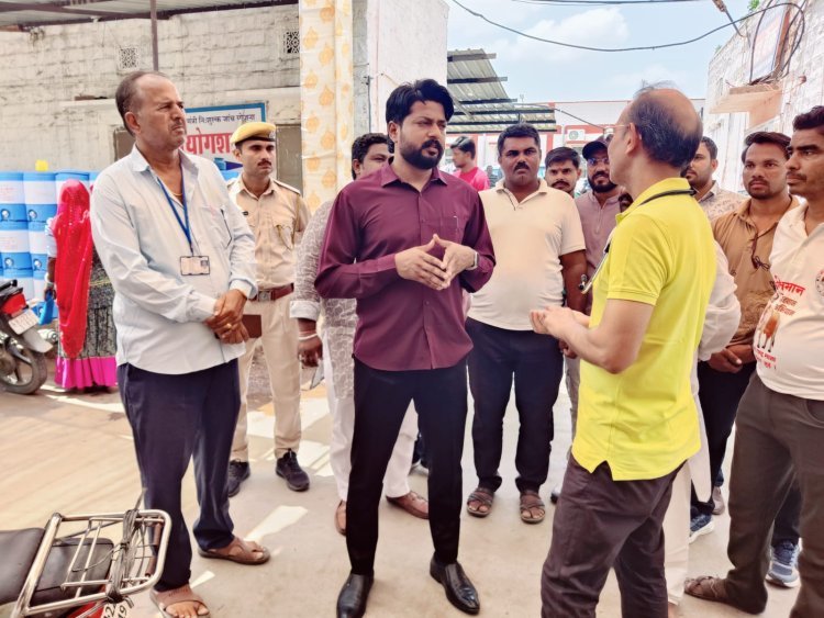 उपखंड अधिकारी ने किया राजकीय जिला चिकित्सालय का निरीक्षण