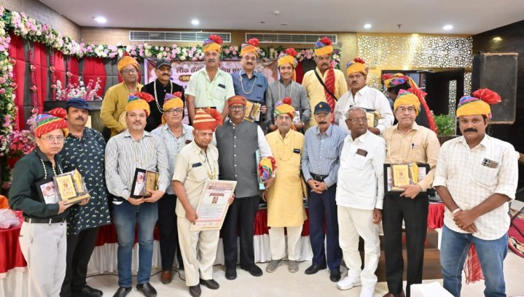 मेहता को लाइफ टाइम अचीमेंट अवार्ड गणपत गणेश जोशी ने पेश किए भजन 