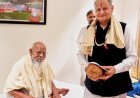 पूर्व सीएम गहलोत ने अहमदाबाद में जैनाचार्य पद्म सागरजी से की मुलाकात