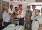 बैंक मैनेजर ने पेंशनर्स से साझा किए विचार, डिजिटल सुरक्षा पर दिया जोर