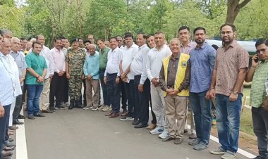 सीमा सुरक्षा बल परिसर में 101 फलदार एवं छायादार पौधों का सघन वृक्षारोपण