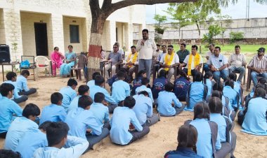 नो बैग डे का हुआ आयोजन वृक्षारोपण कार्यक्रम के तहत 250 वृक्ष लगाएं 
