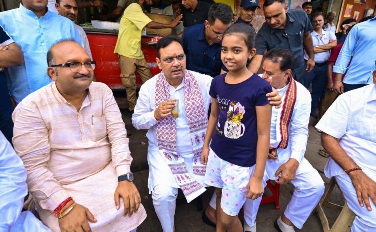 मुख्यमंत्री भजनलाल शर्मा ने आमजन के साथ पी चाय*