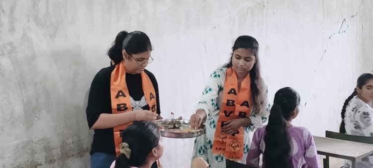 अखिल भारतीय विद्यार्थी परिषद सोजत इकाई द्वारा नवीन विद्यार्थियों का स्वागत
