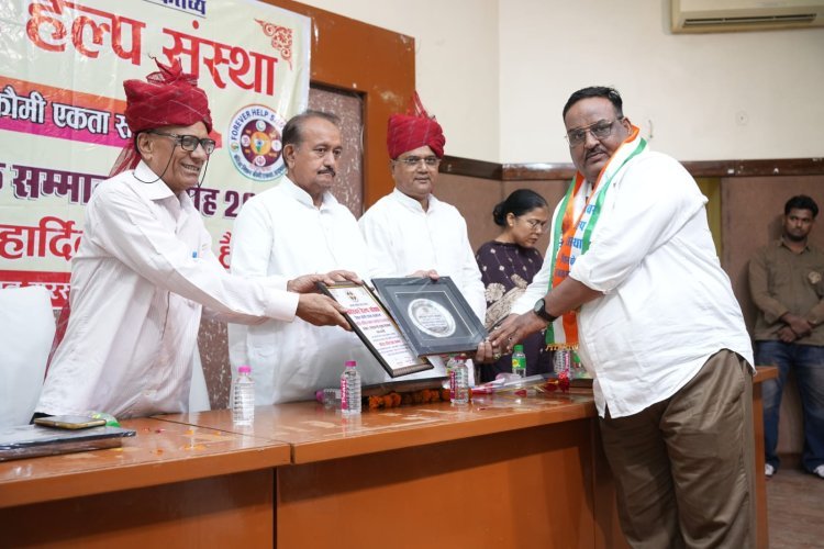 अधिस्वीकृत पत्रकार गुलाम मोहम्मद को वरिष्ठ पत्रकार ‘विशिष्ट सेवा सम्मान