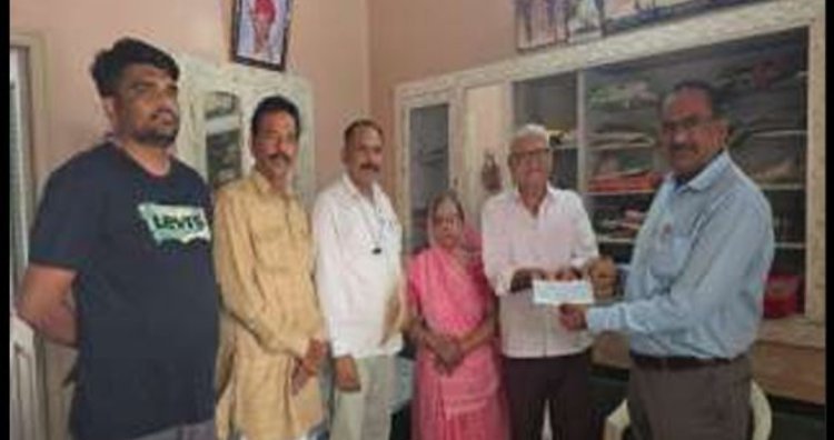 85 वर्षीय भबुतमल जैन को घर जाकर सौंपा 69.ए का पट्टा*
